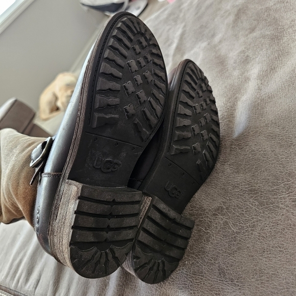 UGG Chancery Bomber Stout Brown Leather Zipper Sheepskin Boots - Picture 8 of 9